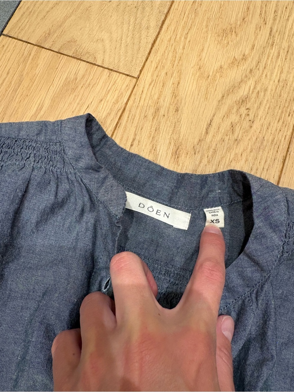 Doen Ojai Button-Front Puff Sleeve Blouse in Denim Blue - Picture 3 of 8